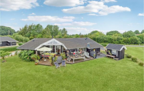 Stunning Home In Rudkøbing With Kitchen, Spodsbjerg